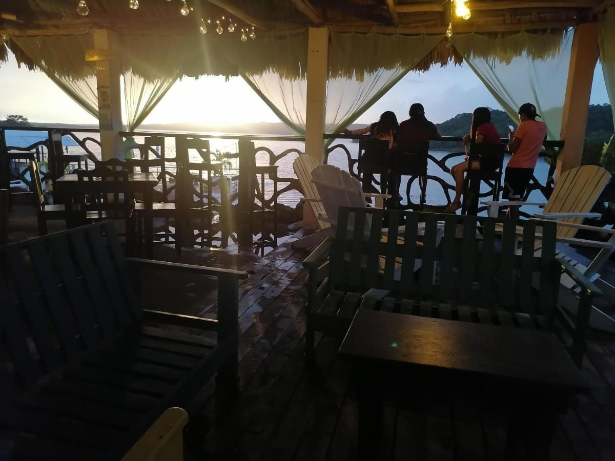 Hotel Aurora Flores Luaran gambar