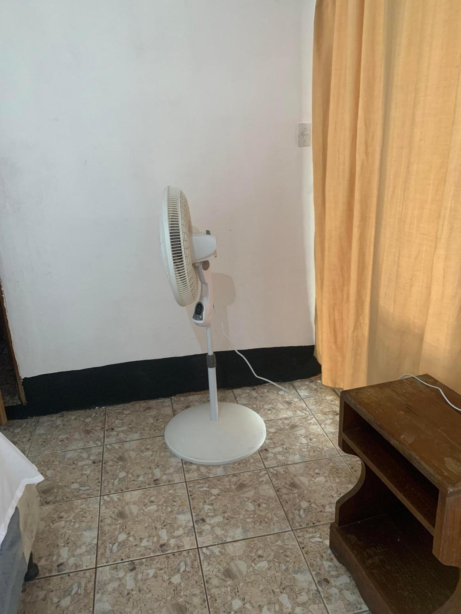 Hotel Aurora Flores Luaran gambar