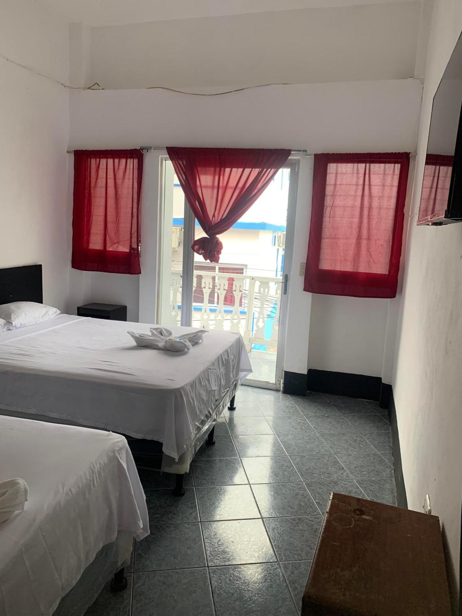 Hotel Aurora Flores Luaran gambar